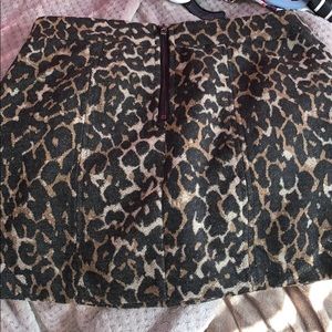 LEOPARD PRINT MINI SKIRT